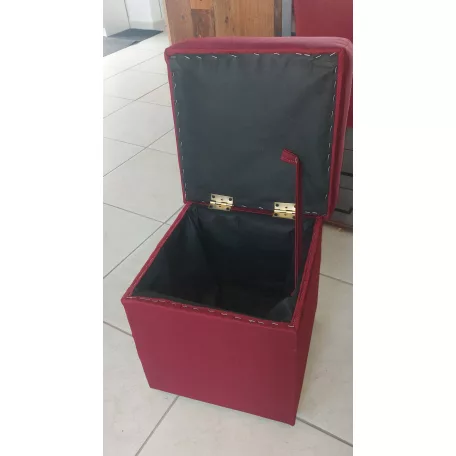 Bordó puff