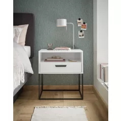 CUDRO II. éjjeliszekrény fehér színben