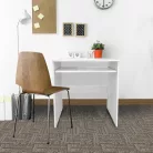 Leo I. számítógépasztal